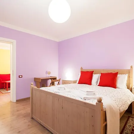 Διαμέρισμα Rainbow House *
